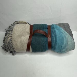 Sackcloth & Ashes Mounts Arctic Reversible Throw Fringed Blanket 59x70" Italy